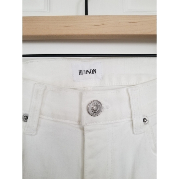 HUDSON Amelia Cut Off Knee shorts in optical white - Picture 3 of 7